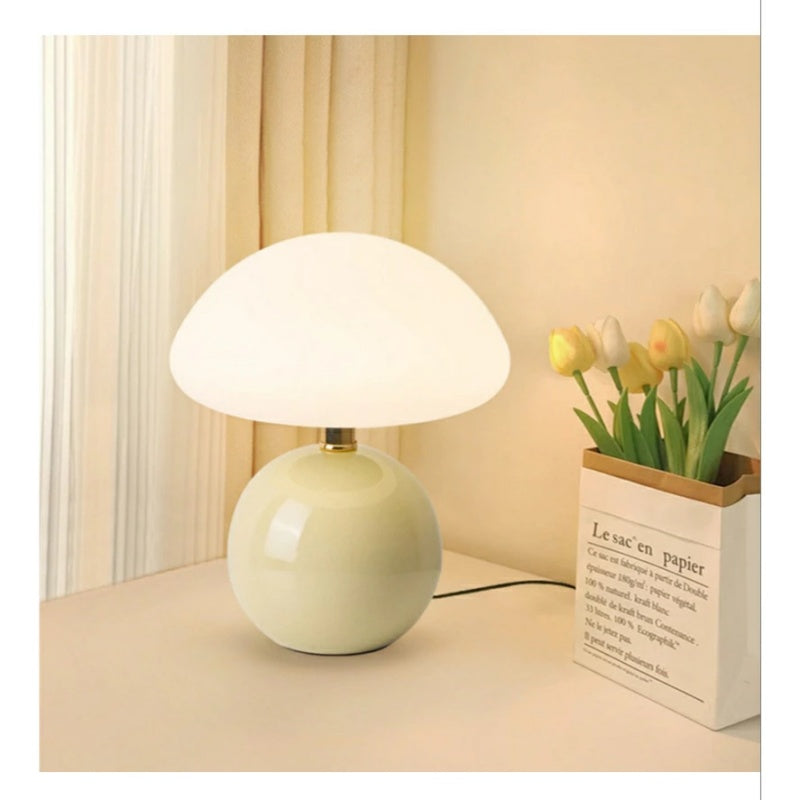 キノコ型テーブルランプ 1灯デスクライト ベッドサイドライト 柔らかいLED エレガントでナチュラルなデザイン 書斎 リビング オフィス照明 母の日ギフトに最適