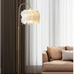 フェザーフロアライト 北欧モダン スタンドライト 羽毛シェード LED対応 アーチ型フロアランプ ゴールドフレーム おしゃれ間接照明 寝室 リビング用