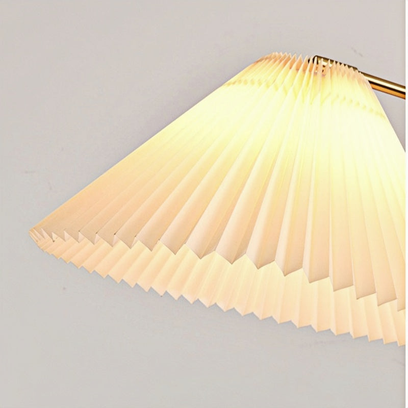 プリーツシェード フロアライト 北欧モダン スタンドライト 角度調整可能 LED対応 木目真鍮調 間接照明 リビング 寝室用 インテリアライト