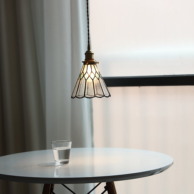 ペンダントライト ガラス 傘 フラワー 1灯 E26口金 led モダン シンプル レトロ デザイン 天井照明 ダイニング 玄関 リビング トイレ 可愛い 階段 和風 ブルー 光 影 クラシック 青い