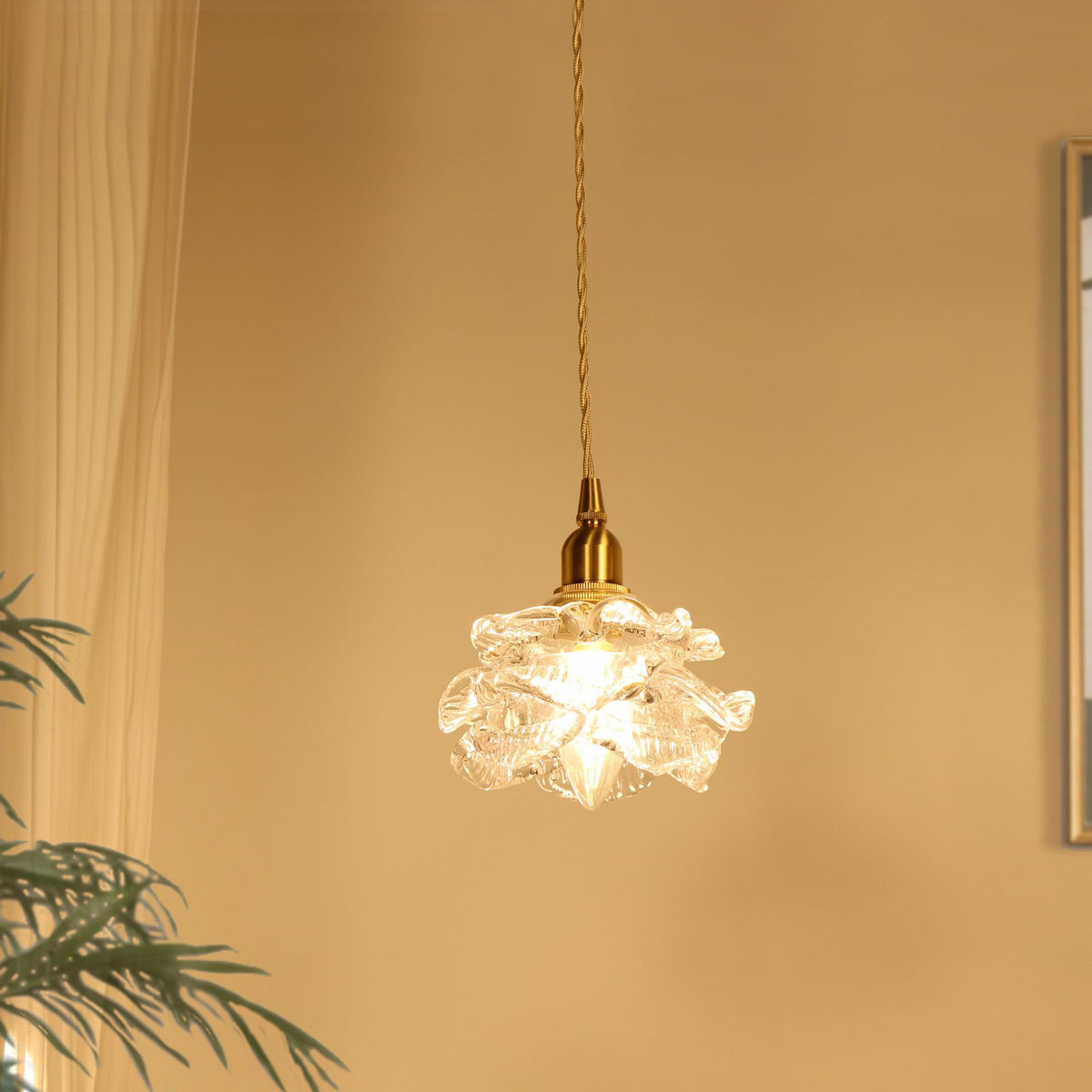 ペンダントライト 北欧 ダイニング フラワー 花びら ガラス E14 おしゃれ LED 照明器具 1灯 小さめ