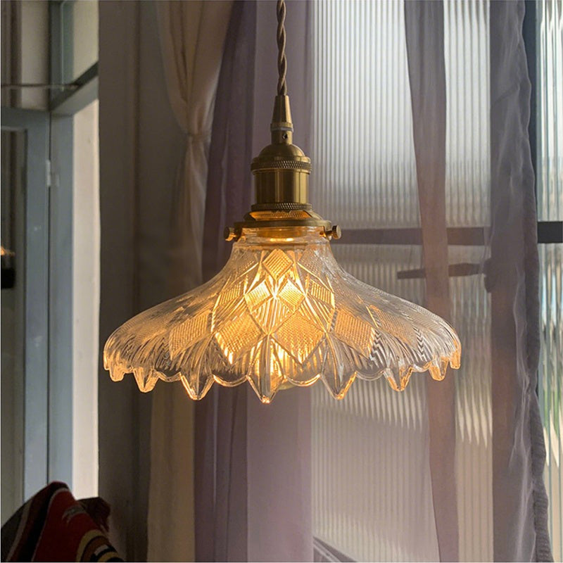 ペンダントライト 吊下げ灯 ダイニング 北欧 ガラス 花びら 1灯 E26 LED電球対応 レトロ リビング トイレ 寝室 洗面所 キッチン 食卓 可愛い 階段 クリア