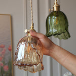 ペンダントライト 吊下げ灯 花びら 北欧 ガラス 木 1灯 E26 LED対応 モダン レトロ デザイン 天井照明 ダイニング 玄関 リビング トイレ 寝室 キッチン 食卓 可愛い 階段 グリーン クリア アンバー