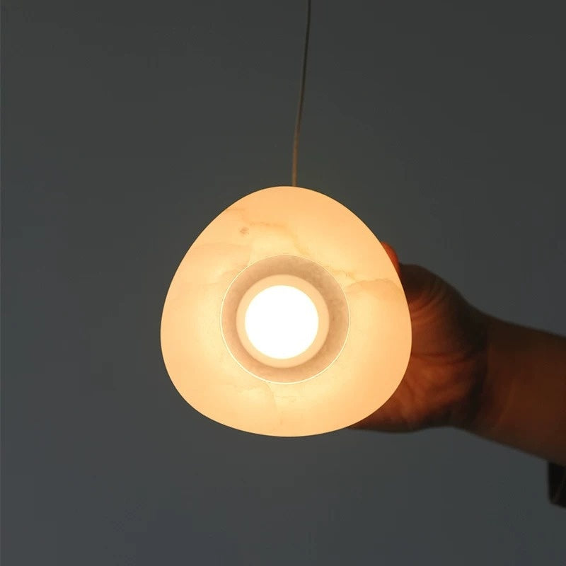 天然オニックスストーン ペンダントライト 北欧モダン 寝室ベッドサイド ダイニング カウンター 玄関用 LED 吊り照明 柔らか間接光 わびさびインテリア