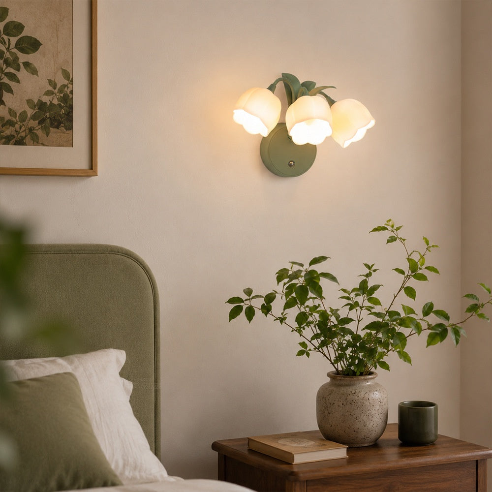 ウォールライト 花型 3灯 LED 北欧 可愛い アクリルシェード グリーンベース USB充電式 無段階調光 マグネット式 工事不要 コードレス 間接照明 玄関 階段 鏡前 寝室 和室 おしゃれ 壁付け照明